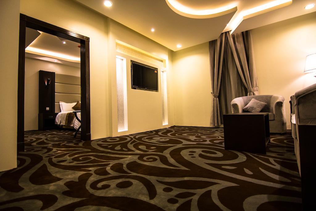 Rest Night Hotel Suites - Al Moroj 利雅德 客房 照片